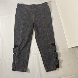Athleta Girl Capri Leggings‎ With Stretch Lattice Pattern Girls Size Large 12